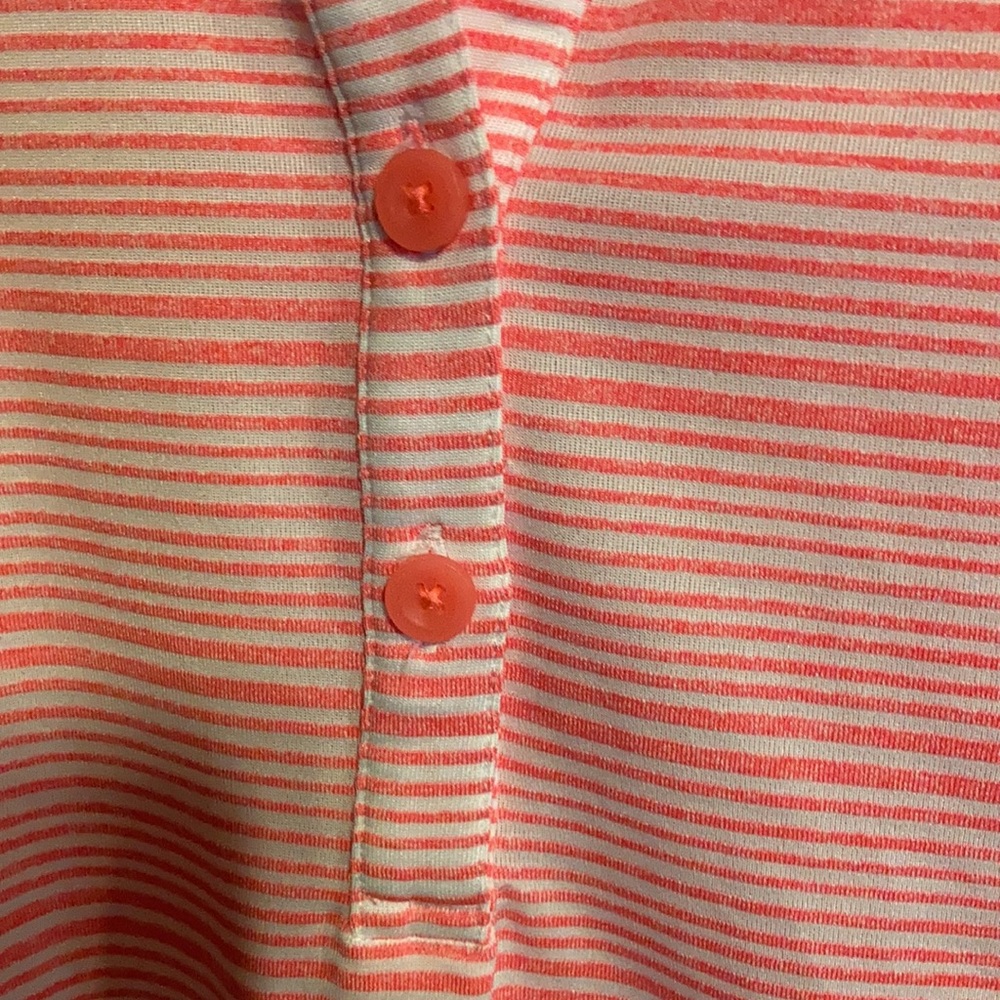 Bundle Of Two Under Armour Shirts Size S - image 8